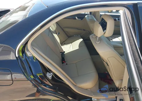 2013 Mercedes-Benz C 300 Luxury 4Matic/Sport 4Matic из США, поврежденный, VIN WDDGF8AB7DR249298